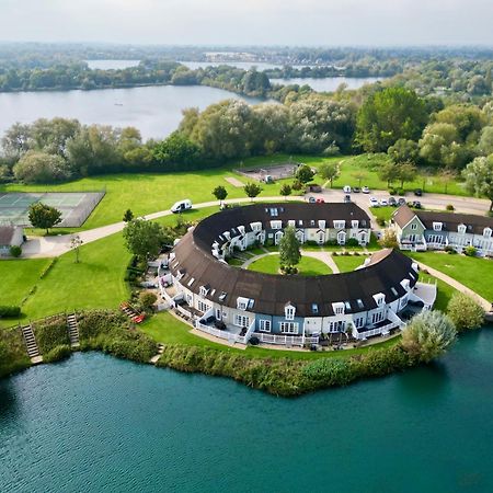 Nyhavn Lakeside Cottage Cirencester Ngoại thất bức ảnh