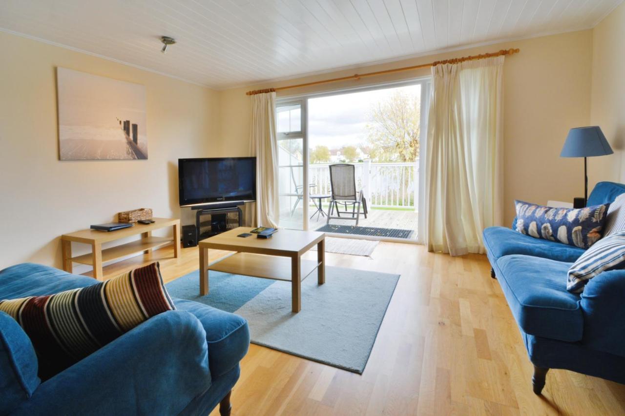 Nyhavn Lakeside Cottage Cirencester Ngoại thất bức ảnh