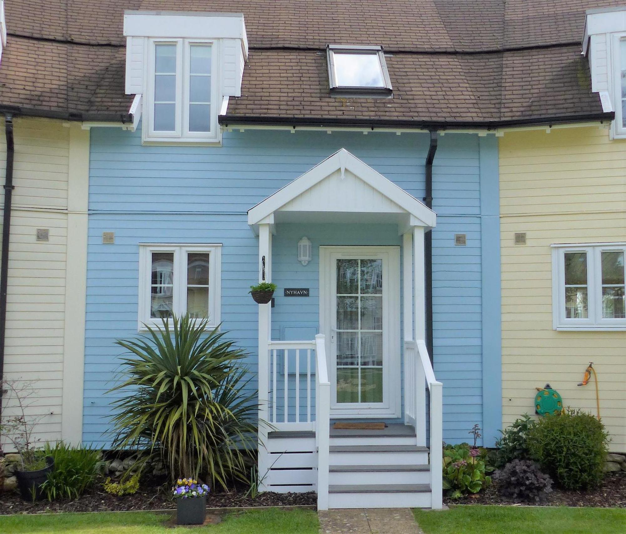 Nyhavn Lakeside Cottage Cirencester Ngoại thất bức ảnh